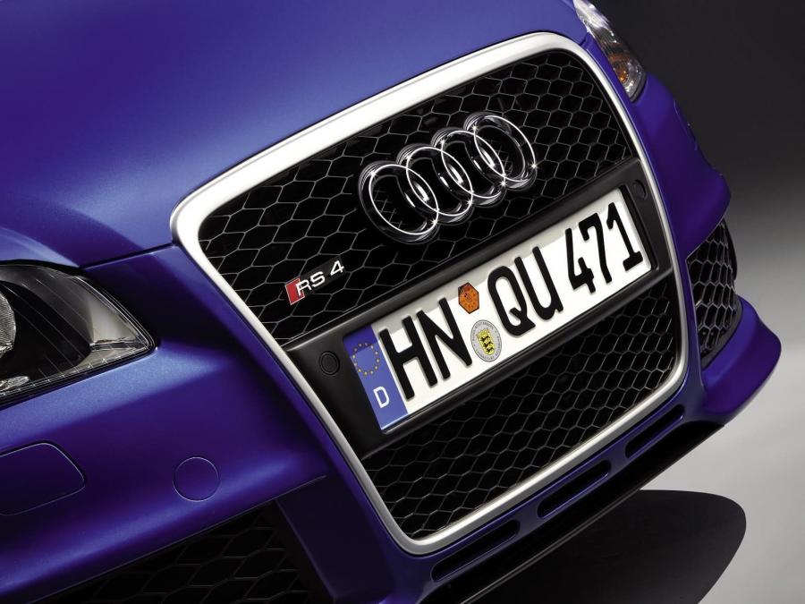 Детали экстерьера Audi RS4 Sedan (B7, 8E) 2005 года  (фото 47 из 48)